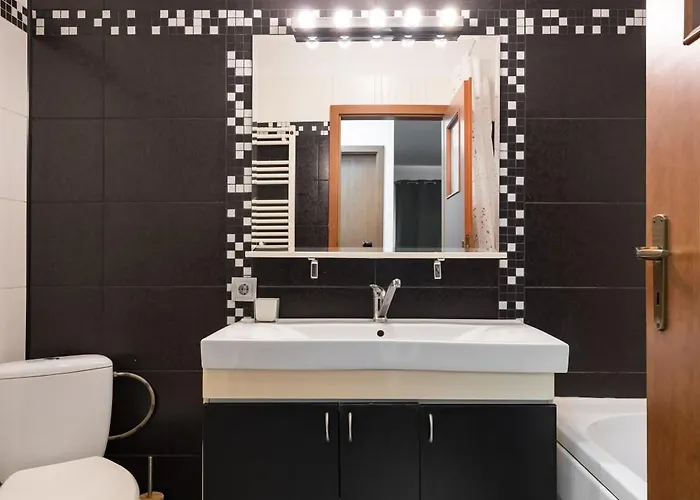 Apartment Planorama - Near Veranda Mall *