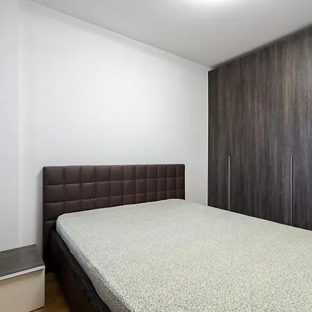 Planorama - Near Veranda Mall Апартаменты *