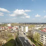 Planorama - Near Veranda Mall 公寓 *